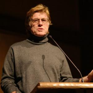 Robert Redford at event of Riding Giants (2004)