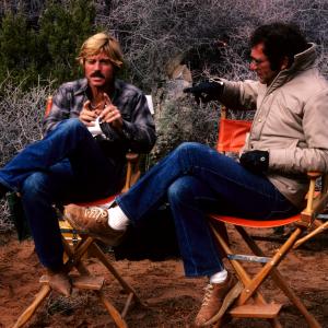 Still of Robert Redford and Sydney Pollack in The Electric Horseman 1979