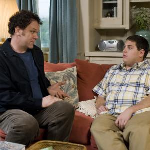 Still of John C. Reilly and Jonah Hill in Cyrus (2010)