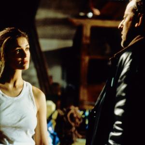 Still of Jean Reno and Nadia Fares in Les riviegraveres pourpres 2000