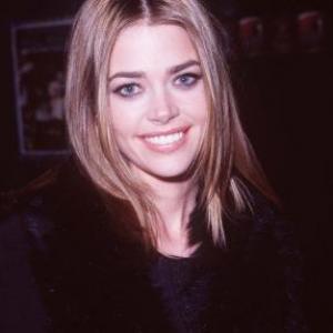 Denise Richards at event of Wild Things (1998)