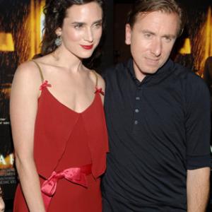 Jennifer Connelly and Tim Roth at event of Dark Water (2005)