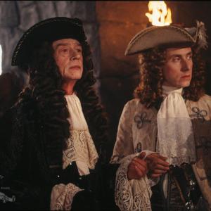 Still of John Hurt and Tim Roth in Rob Roy 1995