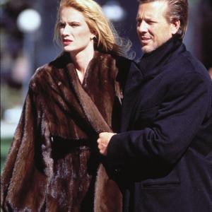 Still of Mickey Rourke and Kelly Lynch in Desperate Hours 1990