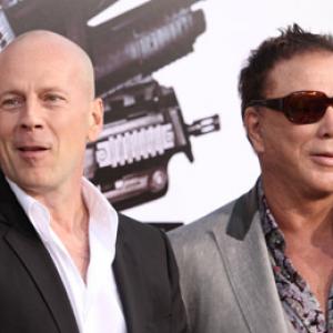 Bruce Willis and Mickey Rourke at event of The Expendables (2010)