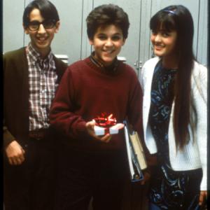 Still of Fred Savage, Danica McKellar and Josh Saviano in The Wonder Years (1988)