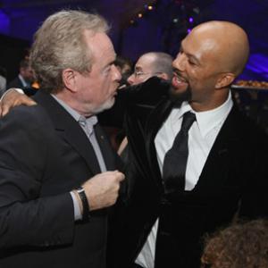 Ridley Scott and Common at event of American Gangster 2007