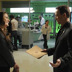 Still of Gary Sinise and Mädchen Amick in CSI Niujorkas (2004)