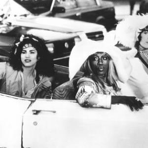 Still of John Leguizamo, Wesley Snipes and Patrick Swayze in To Wong Foo Thanks for Everything, Julie Newmar (1995)
