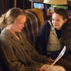 Still of Sissy Spacek and Jodelle Ferland in Pictures of Hollis Woods 2007