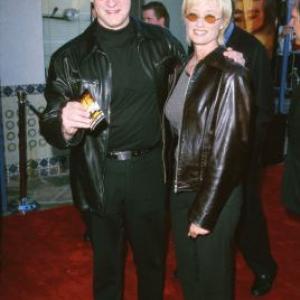 Brent Spiner and Loree McBride at event of Rules of Engagement (2000)