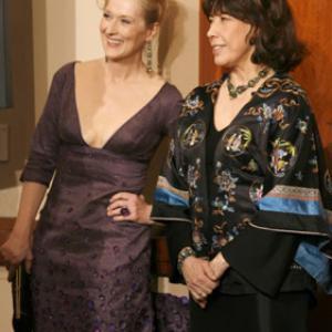 Meryl Streep and Lily Tomlin at event of The 78th Annual Academy Awards (2006)