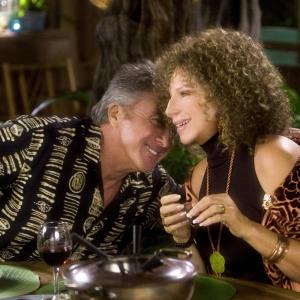 Still of Dustin Hoffman and Barbra Streisand in Meet the Fockers (2004)