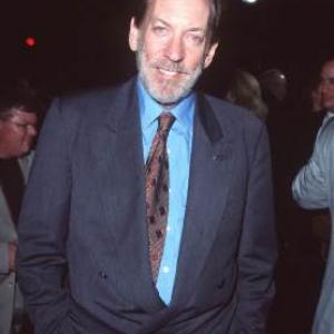 Donald Sutherland at event of Without Limits 1998