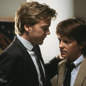 Still of Michael J. Fox and Kiefer Sutherland in Bright Lights, Big City (1988)