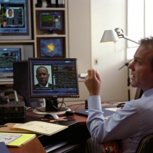 Still of Kiefer Sutherland in The Sentinel 2006