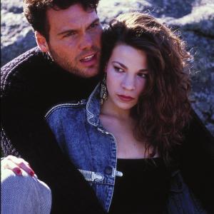 Still of Vincent D'Onofrio and Lili Taylor in Mystic Pizza (1988)