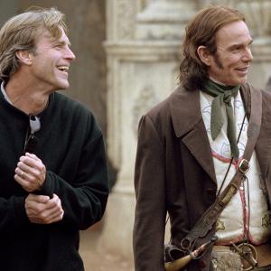 Still of Billy Bob Thornton and John Lee Hancock in The Alamo (2004)