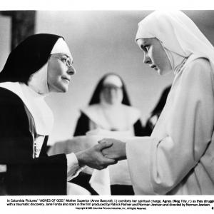 Still of Meg Tilly and Anne Bancroft in Agnes of God 1985