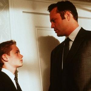 Still of Vince Vaughn and Matt OLeary in Domestic Disturbance 2001