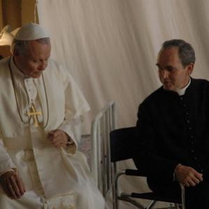 Jon Voight and Wenanty Nosul in Pope John Paul II (2005)
