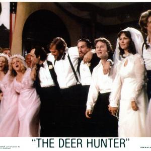 Still of Robert De Niro and Christopher Walken in The Deer Hunter (1978)