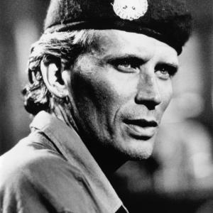 Still of Peter Weller in Fifty/Fifty (1992)