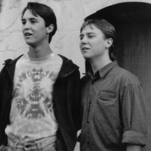 Still of Wil Wheaton and Keith Coogan in Toy Soldiers (1991)