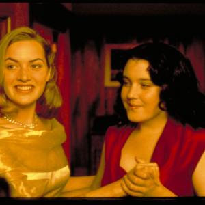 Still of Kate Winslet and Melanie Lynskey in Heavenly Creatures 1994