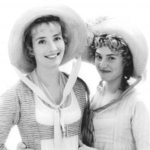 Still of Emma Thompson and Kate Winslet in Sense and Sensibility 1995