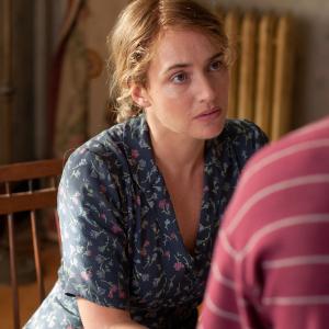 Still of Kate Winslet and Gattlin Griffith in Labor Day (2013)