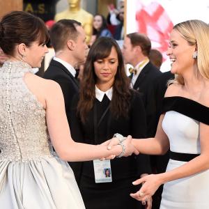 Reese Witherspoon and Felicity Jones at event of The Oscars (2015)