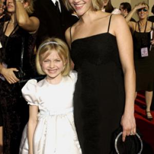 Reese Witherspoon and Dakota Fanning