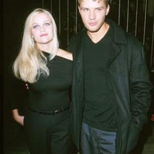 Ryan Phillippe and Reese Witherspoon at event of The Way of the Gun 2000