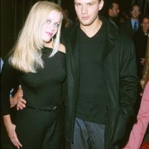 Ryan Phillippe and Reese Witherspoon at event of The Way of the Gun (2000)