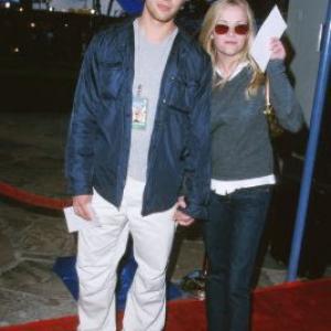 Ryan Phillippe and Reese Witherspoon at event of Kelyje 2000