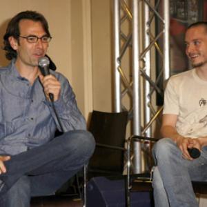 Elijah Wood and Vincenzo Natali at event of Paris je taime 2006