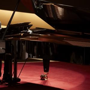 Still of Elijah Wood in Grand Piano (2013)