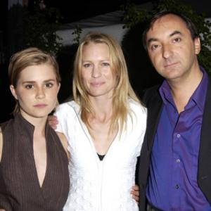 Robin Wright Peter Kosminsky and Alison Lohman at event of White Oleander 2002