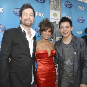 Still of Paula Abdul, David Cook and David Archuleta in American Idol: The Search for a Superstar (2002)