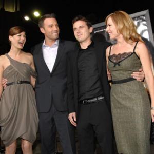 Ben Affleck Casey Affleck Amy Ryan and Michelle Monaghan at event of Dingusioji 2007