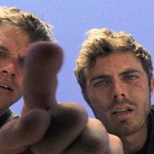 Still of Matt Damon and Casey Affleck in Gerry 2002