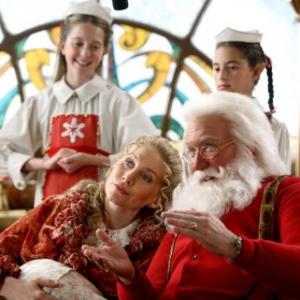 Still of Tim Allen and Elizabeth Mitchell in The Santa Clause 3 The Escape Clause 2006