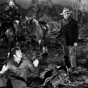 Still of Henry Fonda and Dana Andrews in The Ox-Bow Incident (1943)