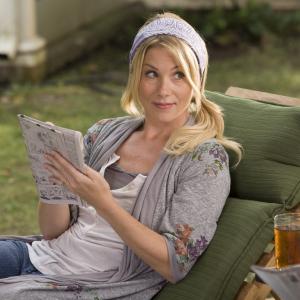 Still of Christina Applegate in Going the Distance 2010
