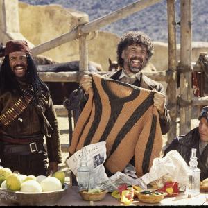 Still of Alfonso Arau and Tony Plana in ¡Three Amigos! (1986)