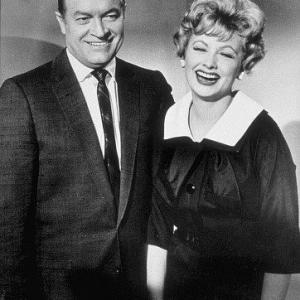 69672 Lucille Ball and Bob Hope in Facts of Life 1960 United Artists