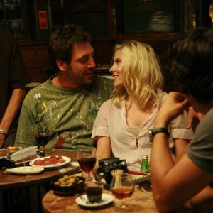 Still of Javier Bardem and Scarlett Johansson in Viki, Kristina, Barselona (2008)