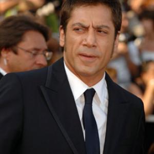 Javier Bardem at event of No Country for Old Men 2007