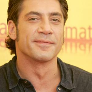 Javier Bardem at event of Mar adentro 2004